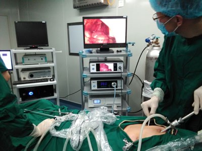 成功开展腹腔镜微创手术紧急救治一例宫外孕患