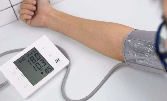 血压中的低压高是什么原因导致的长久高的话会导致什么疾病