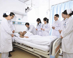 成都大学附属医院( 原成都铁路中心医院 ) 呼吸内科 是医院重点
