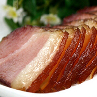 “抹泪”烟熏肉 过年的腊肉准备好了吗？