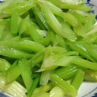 高血脂恋上年轻人 管住嘴很重要