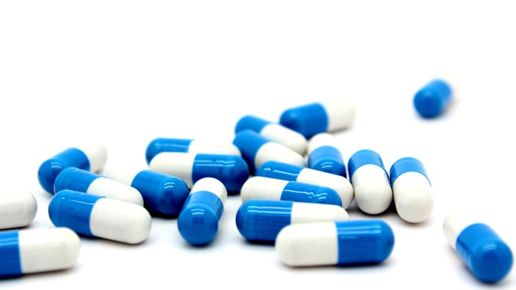 1576409603640098.jpg 吃药.jpg