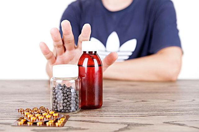 长期服用降压药会减寿？能少吃就少吃？医生告诉你真相
