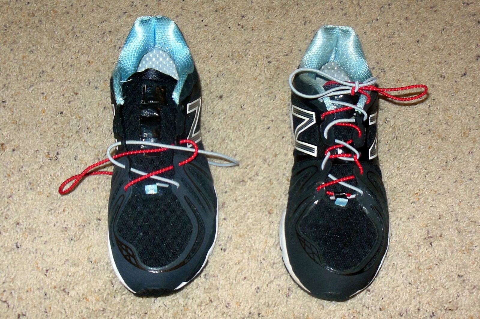 shoelacing-narrow-foot-56a9d7ba5f9b58b7d0ff7bf2.jpg