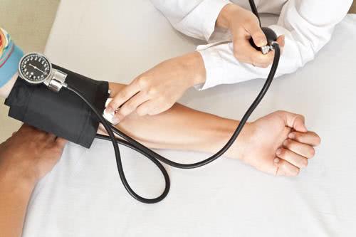 测血压.jpg