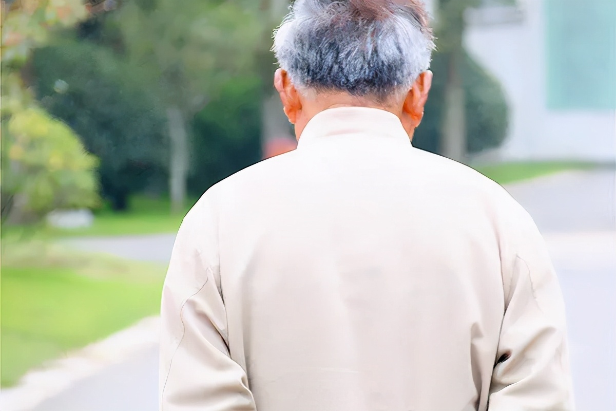是什么诱发了帕金森病？