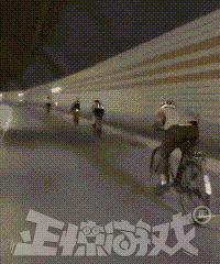 0373b212dc694b72b759654585c1e385.gif