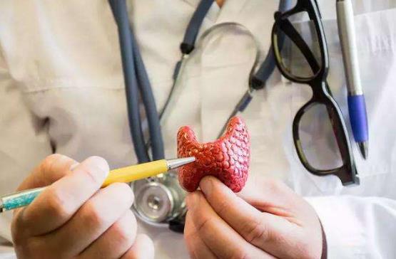 1649901906460606.jpg 导致甲状腺肿大的原因有哪些.jpg