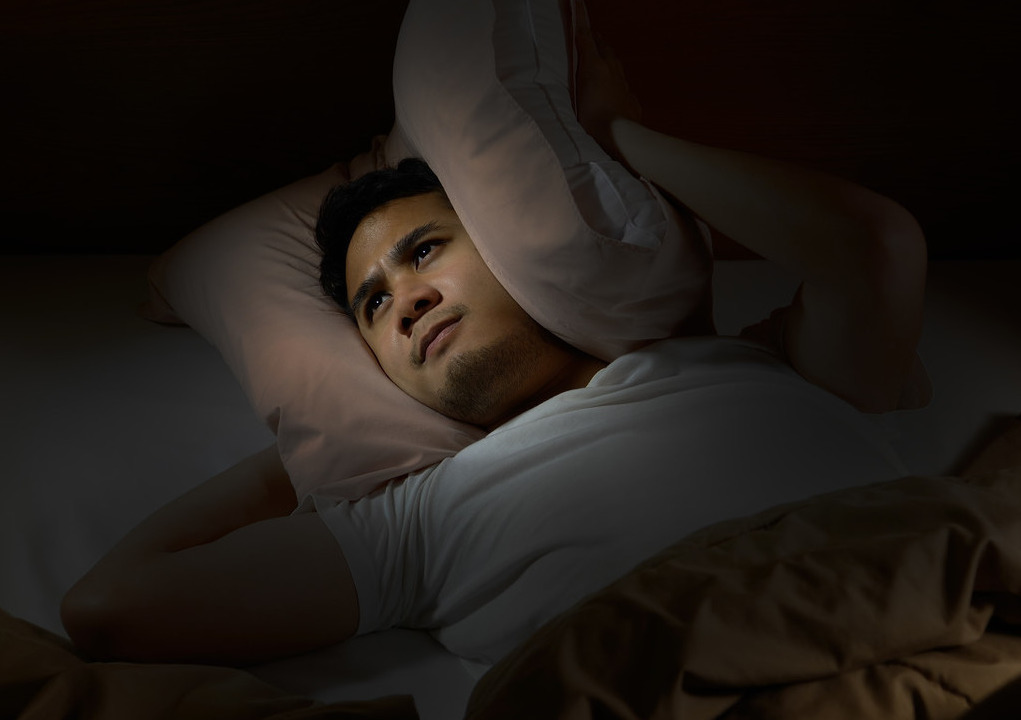 失眠怎么治疗才能彻底治好（失眠的危害，你知道吗？传你3招解决方法，彻底解决失眠困扰） | 说明书网