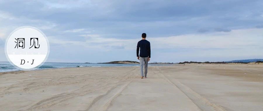 看了刷爆朋友圈的《新版乌鸦喝水》，我顿悟了为什么有的人越努力越穷