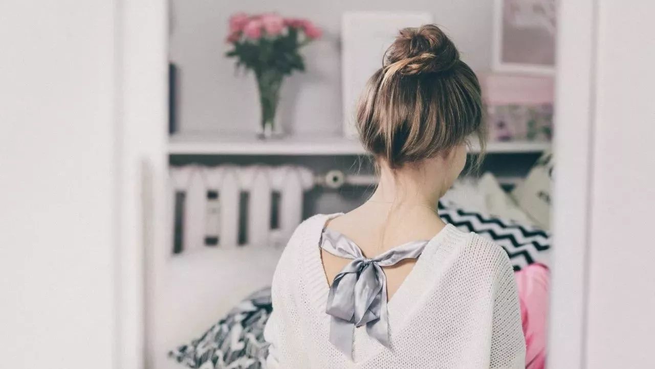 「你被性侵那天，穿了什么衣服？」