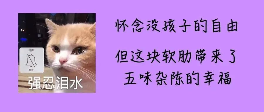 护士们都围过来，没见过刚满月的孩子长成网红脸