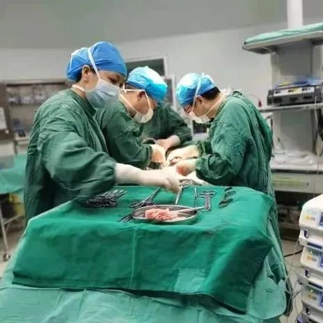 82岁老人平时老打鼾，摔一跤竟意外发现大肿瘤！