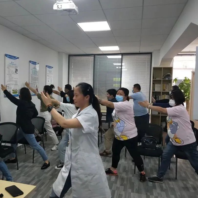 起底→老西门街道的“服务清单” | 家门口的智慧健康驿站，你打卡了吗？