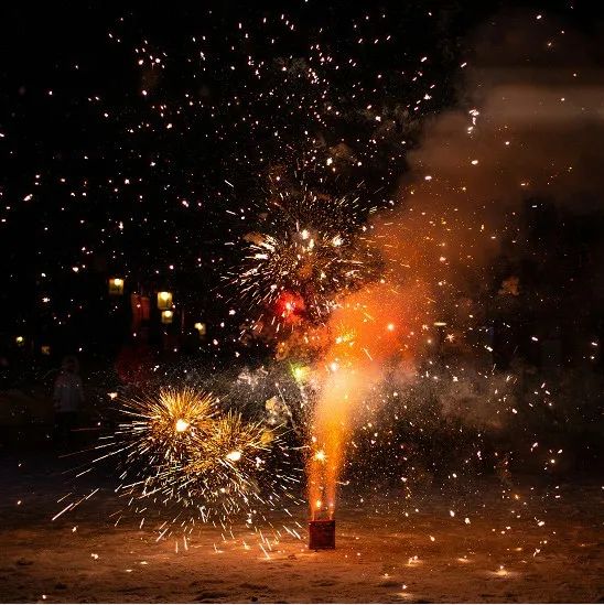 故乡的年味：为什么我们总怀念小时候的过年？